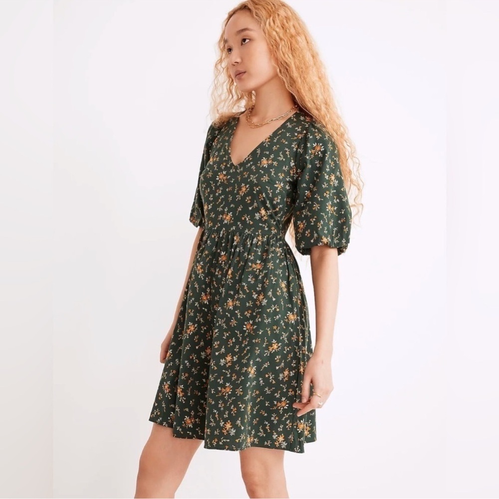 NWT Madewell Poplin V-Neck Bubble-Sleeve
Dress